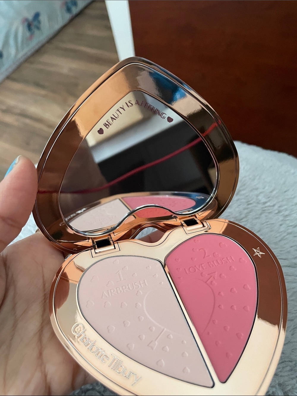 Charlotte Tilbury Heart Face Palette - Pink & Rose Gold - Picture 9 of 12